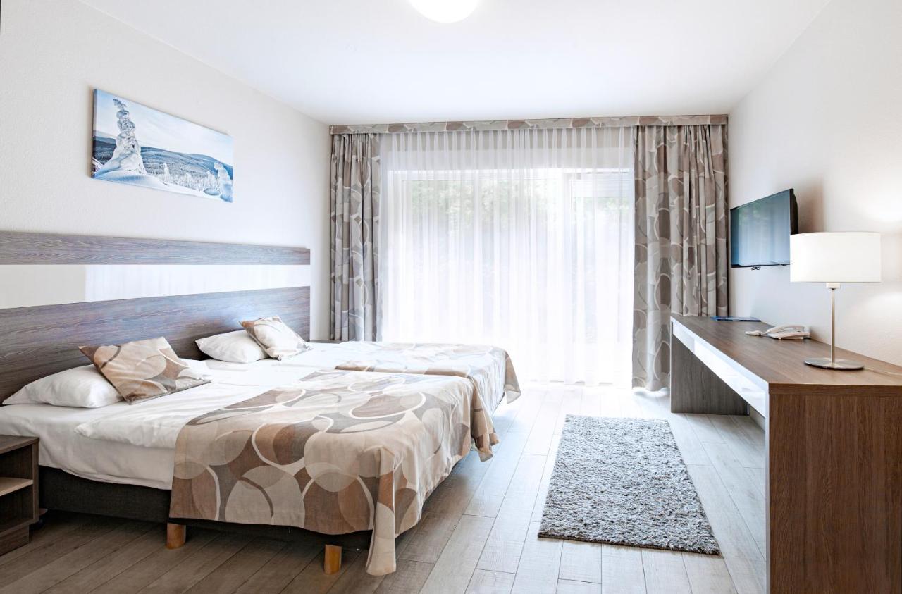 Stronie Śląskie Panorama Ski, Bike, Spa & Restaurant - Czarna Gora Resort מראה חיצוני תמונה